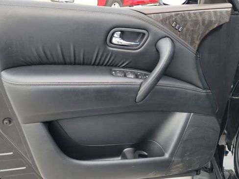 Used 2022 Nissan Armada Platinum w/ Captain's Chairs Package image 7