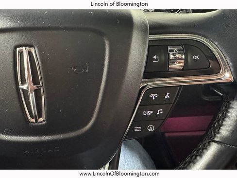 Used 2022 Lincoln Navigator 4WD image 27