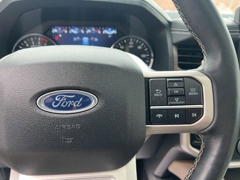 Used 2023 Ford Expedition Limited image 29