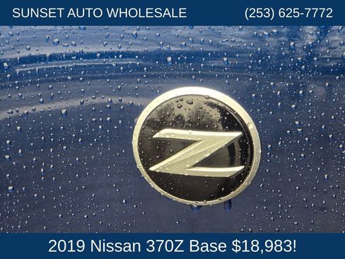 Used 2019 Nissan 370Z Coupe RWD image 24