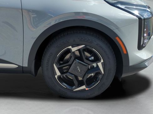New 2026 Kia Sportage EX FWD image 9