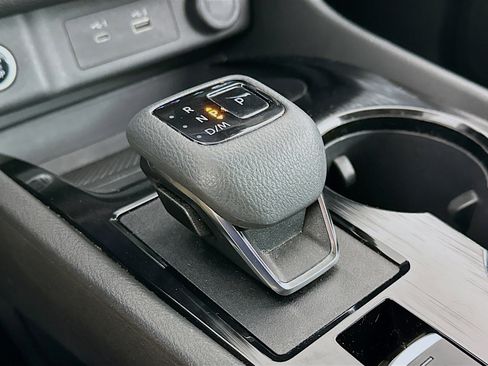 Used 2023 Nissan Rogue SV image 24