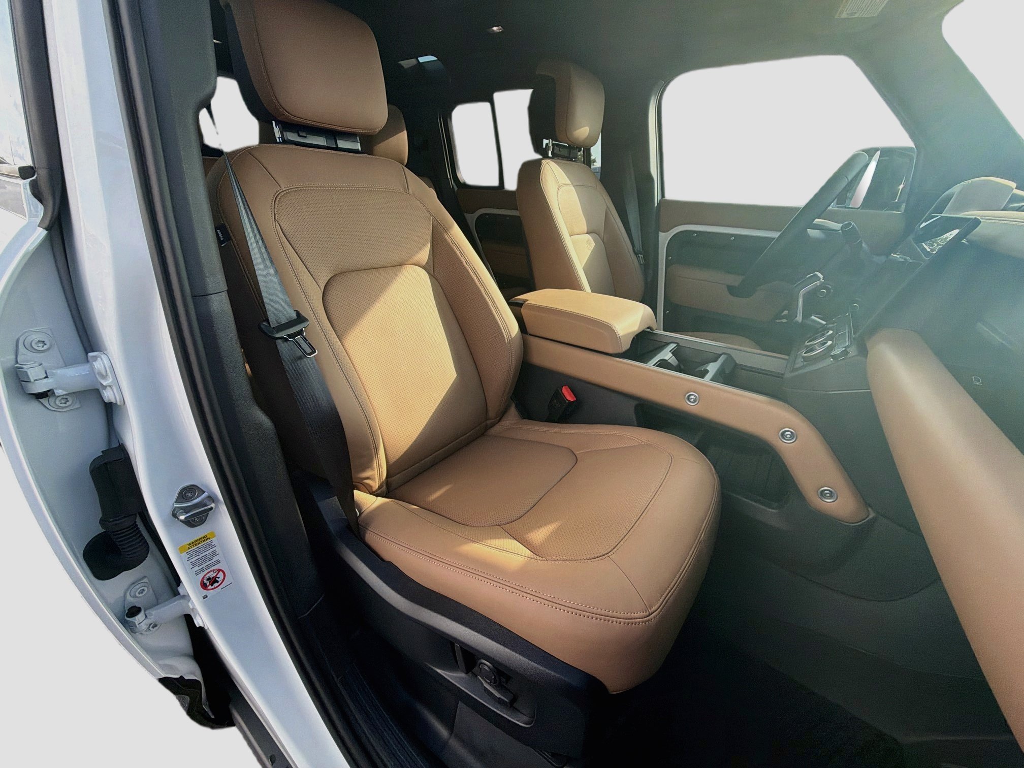 New 2026 Land Rover Defender 110 X-Dynamic SE AWD/4WD image 15
