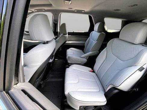 Used 2024 Hyundai Palisade SEL w/ Premium Package AWD/4WD image 23
