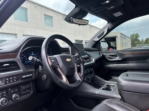 Used 2023 Chevrolet Tahoe High Country AWD/4WD image 9
