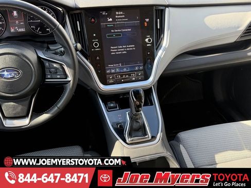 Used 2025 Subaru Outback Premium w/ Popular Package #1A image 16