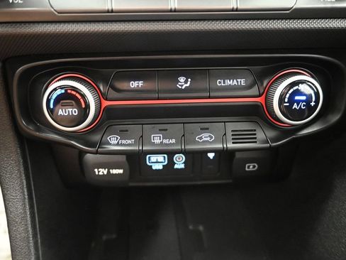 Used 2019 Hyundai Veloster 2.0 Premium FWD image 22