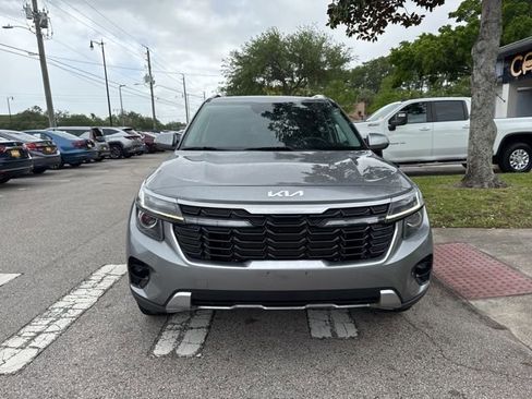 Used 2025 Kia Seltos S FWD image 3