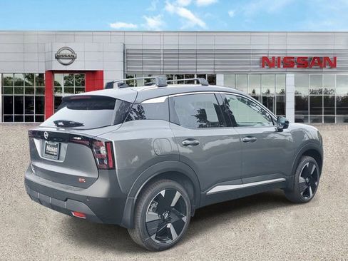 New 2026 Nissan Kicks SR w/ Cold Weather Package FWD image 2