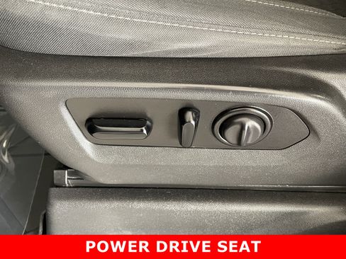 Used 2020 GMC Sierra 1500 SLE w/ SLE Value Package AWD/4WD image 17