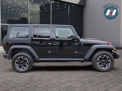 Used 2015 Jeep Wrangler Unlimited Rubicon AWD/4WD image 6