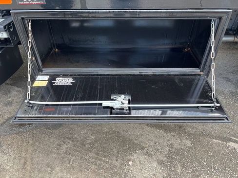 Used 2024 Chevrolet Low Cab Forward image 24