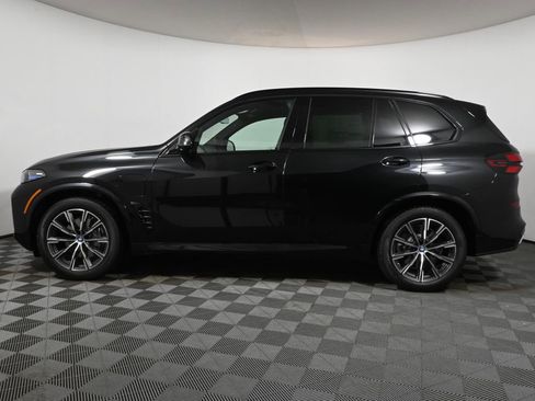 Used 2025 BMW X5 xDrive50e w/ M Sport Package image 2