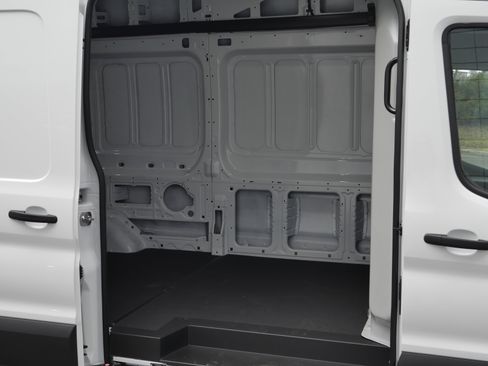 New 2026 Ford Transit 350 148 High Roof AWD image 31