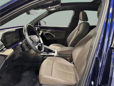 Certified 2025 Audi Q5 Premium w/ Convenience Package image 25