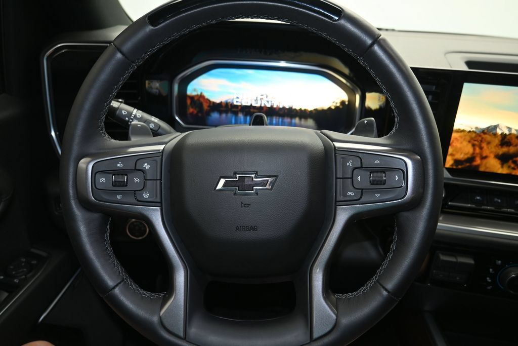 Used 2026 Chevrolet Silverado 1500 High Country w/ Midnight Edition AWD/4WD image 14