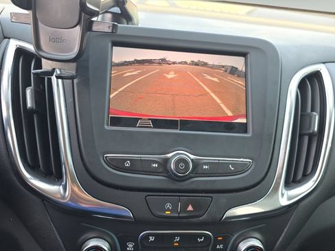Used 2024 Chevrolet Equinox LT FWD image 17