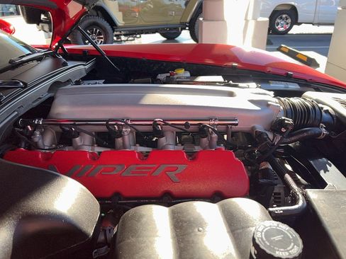 Used 2004 Dodge Viper SRT-10 image 26