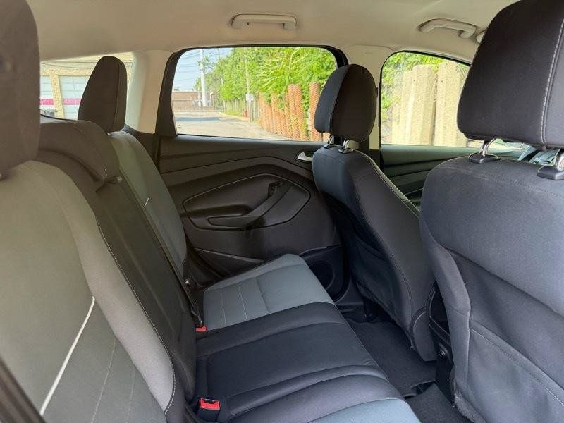 Used 2015 Ford Escape SE FWD image 20
