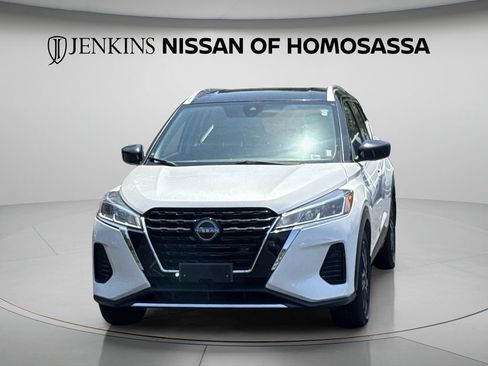 Certified 2024 Nissan Kicks SV FWD image 15