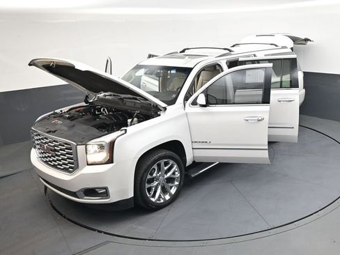 Used 2020 GMC Yukon XL Denali w/ Open Road Package image 51