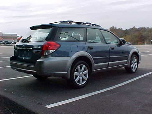 Used 2009 Subaru Outback 2.5i Special Edition image 7