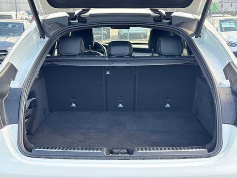 Used 2023 Mercedes-Benz GLC 300 4MATIC Coupe image 10