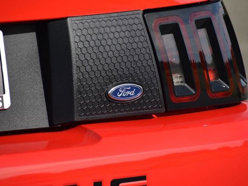 Used 2003 Ford Mustang Mach 1 RWD image 25