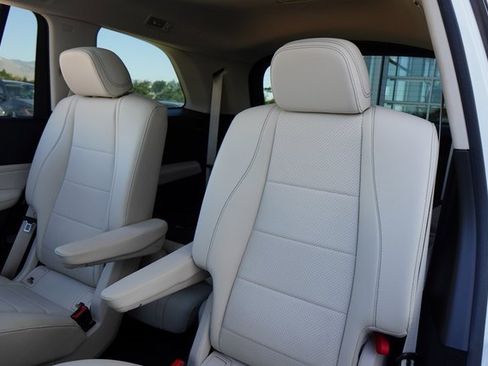 Used 2022 Mercedes-Benz GLS 450 4MATIC image 28