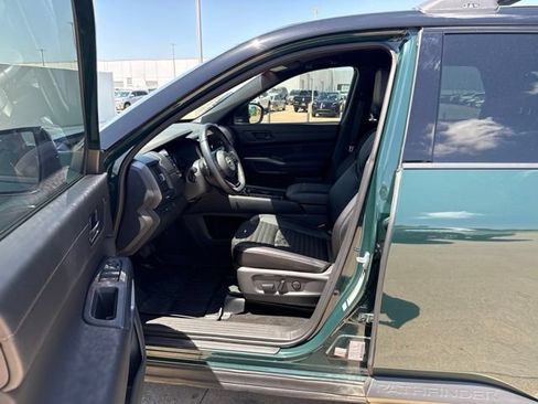 Used 2024 Nissan Pathfinder Rock Creek AWD/4WD image 19