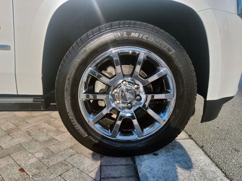 Used 2018 GMC Yukon Denali w/ Enhanced Security Package AWD/4WD image 48