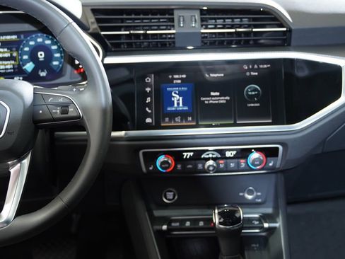 Certified 2025 Audi Q3 2.0T Premium w/ Convenience Package image 20