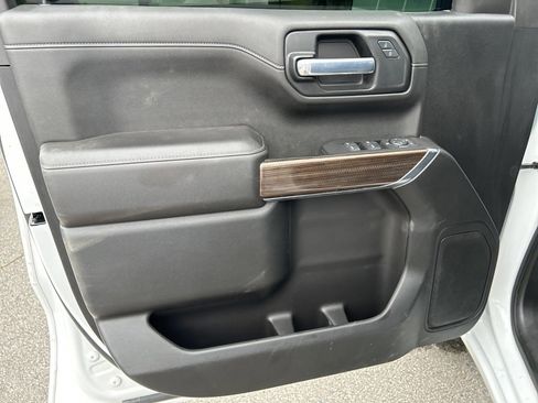 Used 2021 Chevrolet Silverado 1500 LT w/ Bed Protection Package image 11