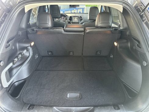 Used 2014 Jeep Cherokee Limited w/ Luxury Group image 12