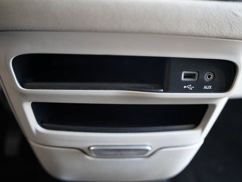 Used 2018 Chrysler Pacifica Limited FWD image 23