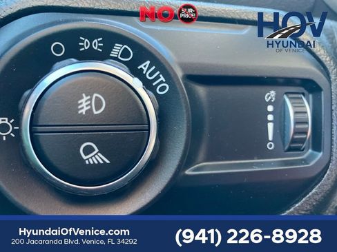 Used 2023 Jeep Gladiator Overland w/ Popular Equipment Package AWD/4WD image 14