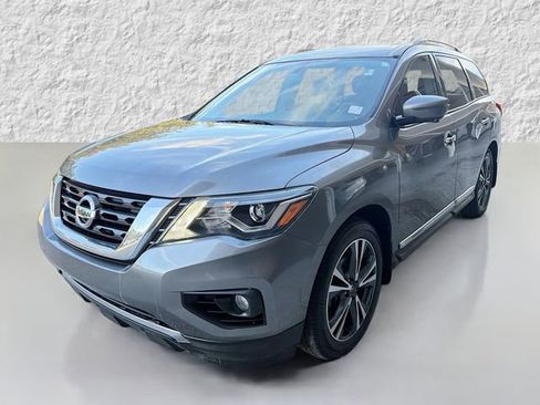 Used 2020 Nissan Pathfinder Platinum image 7