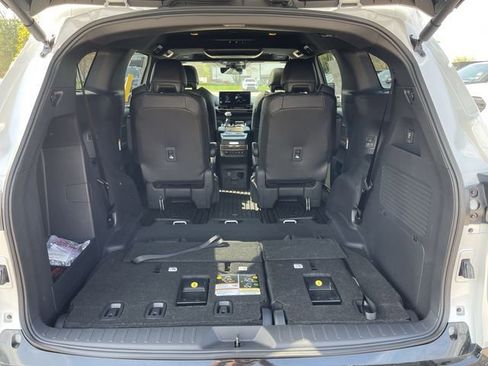 New 2026 Toyota Sienna Platinum AWD/4WD image 23
