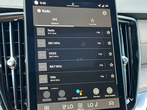 New 2026 Volvo XC90 B6 Core image 16