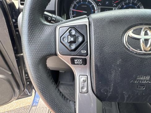 Used 2018 Toyota 4Runner Limited AWD/4WD image 25