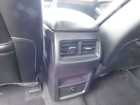 Used 2023 Ford Edge SEL image 10