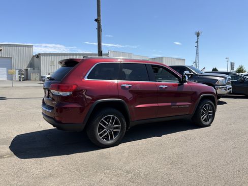 Used 2019 Jeep Grand Cherokee Limited AWD/4WD image 6