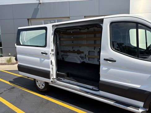 Used 2025 Ford Transit 250 Low Roof w/ Exterior Upgrade Package RWD image 23