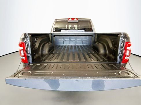Used 2022 RAM 2500 Laramie AWD/4WD image 25