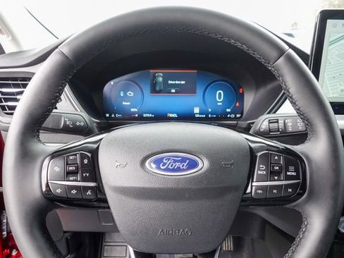 Used 2023 Ford Escape Platinum image 12
