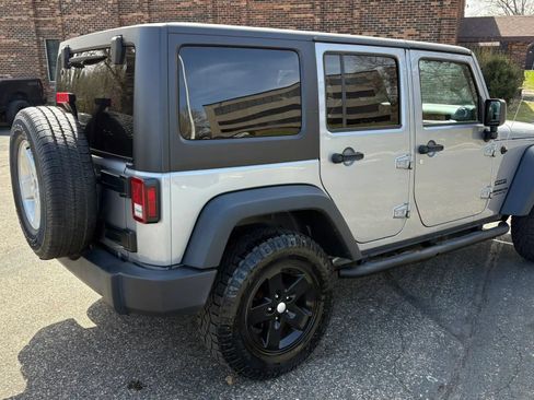 Used 2016 Jeep Wrangler Unlimited Sport w/ Quick Order Package 24S AWD/4WD image 8