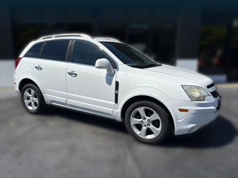Used 2014 Chevrolet Captiva Sport LT w/ Convenience Package FWD image 6