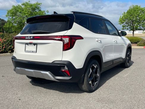 New 2026 Kia Seltos S FWD image 8