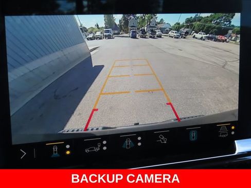 Used 2023 Chevrolet Silverado 1500 ZR2 AWD/4WD image 5