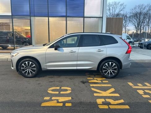 Used 2025 Volvo XC60 B5 Plus AWD/4WD image 2